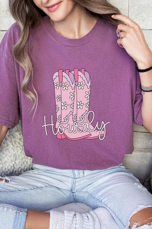 Howdy Cowboy Boots | Graphic Tee
