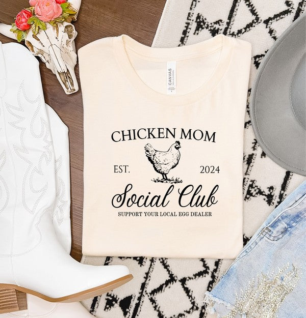Chicken Mom Social Club | Graphic Tee