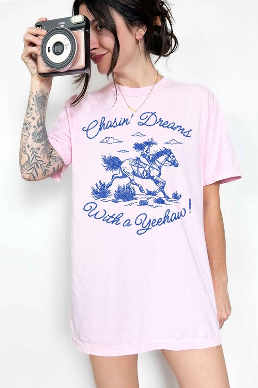 Cowgirl Chasin Dreams | Graphic Tee