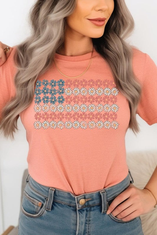 Red, White & Daisies | Graphic T Shirt