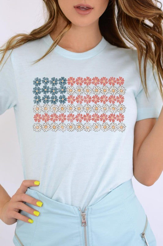 Red, White & Daisies | Graphic T Shirt