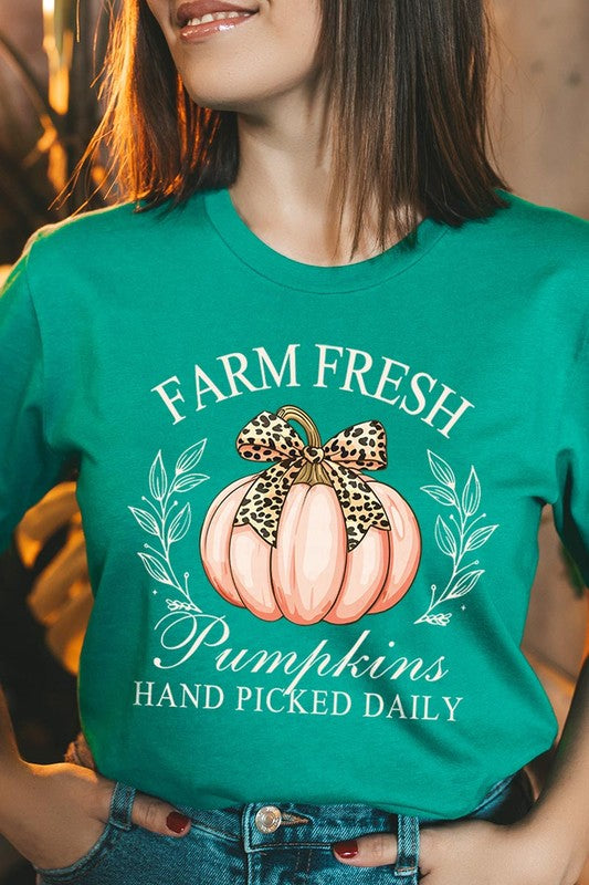 Farm Fresh Pumpkins | Graphic Tee