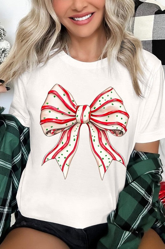 Christmas Tree Cake Bow | Graphic Tee