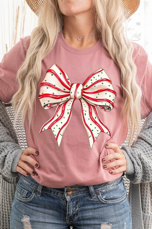 Christmas Tree Cake Bow | Graphic Tee