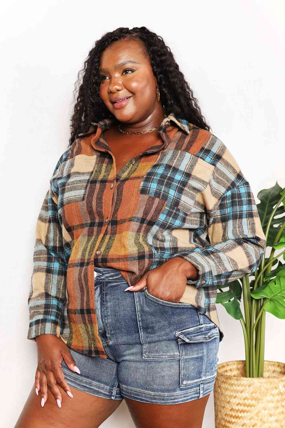 Plaid Curved Hem | Top