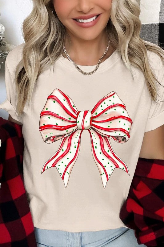 Christmas Tree Cake Bow | Graphic Tee